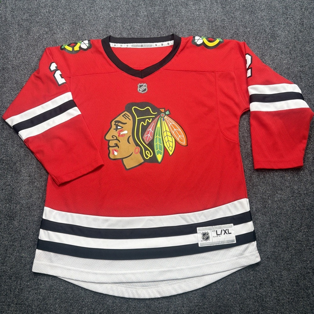Reebok Chicago Blackhawks Duncan Keith #2 Jersey Youth Boy Large / XL NHL Hockey